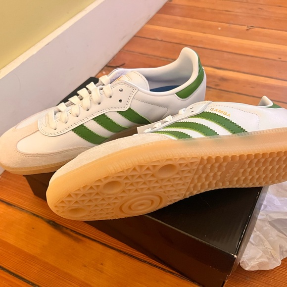 Adidas Samba White and Green Sneakers - Picture 2 of 4